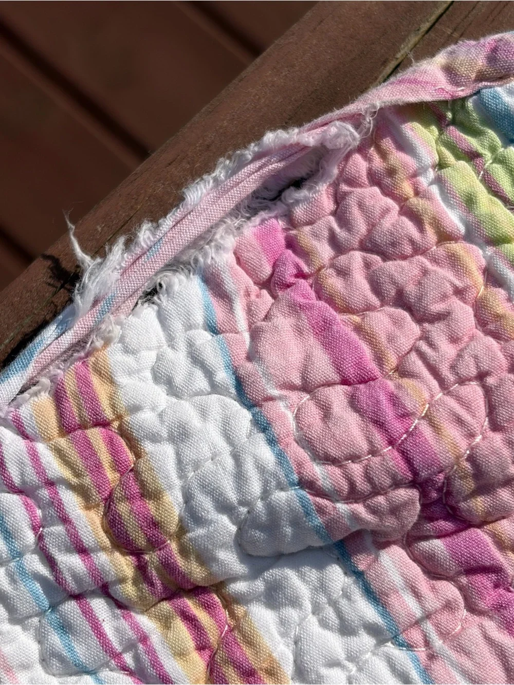 Full Size quilt bedspread pastels